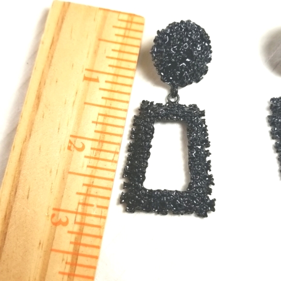 Black Metal Dangly Earrings - Picture 3 of 4